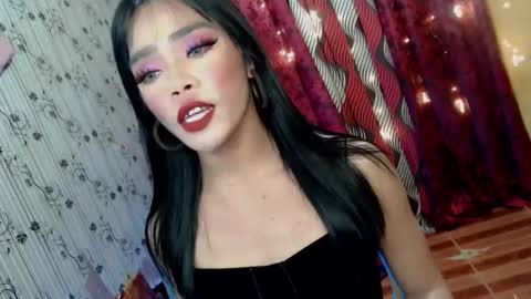 Snapshot of sultry_sirenxx chatting on 12/27/24, 02:33 sultry_sirenxx online show from 12/27/24, 02:33