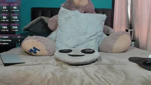 Snapshot of summer_romance chatting on 01/06/25, 08:39 Andres-tattoos Derek Hairy online show from 01/06/25, 08:39