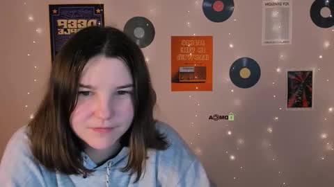 sun_julia online show from 11/11/25, 10:04