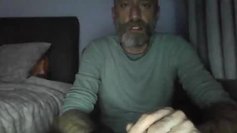 Snapshot of suncity1908 chatting on 02/01/25, 09:40 suncity1908 online show from 02/01/25, 09:40