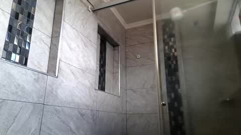 Jeraldine online show from 10/18/25, 06:41