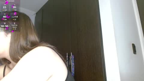 Jeraldine online show from 10/31/25, 08:32