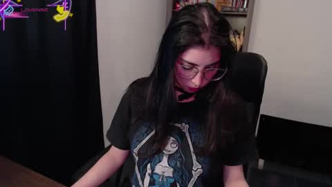 Snapshot of sunflower_uwu chatting on 10/09/25, 02:15 violetta online show from 10/09/25, 02:15