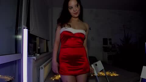 Snapshot of sunlovedamily chatting on 12/25/24, 11:20 Amy online show from 12/25/24, 11:20