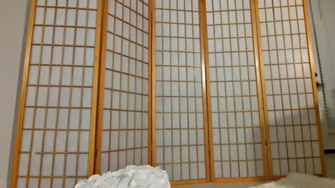 Snapshot of sunniedaiz chatting on 10/27/25, 04:27 sunniedaiz online show from 10/27/25, 04:27