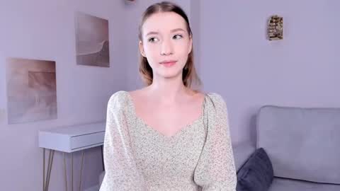 Snapshot of sunnmoonn chatting on 02/25/25, 11:52 Lily online show from 02/25/25, 11:52