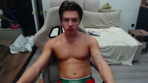 Snapshot of sunny1girl chatting on 11/09/25, 07:45 Alice and Sergey online show from 11/09/25, 07:45