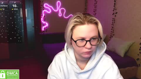 Snapshot of sunny_mood chatting on 01/15/25, 07:05 sunny mood online show from 01/15/25, 07:05