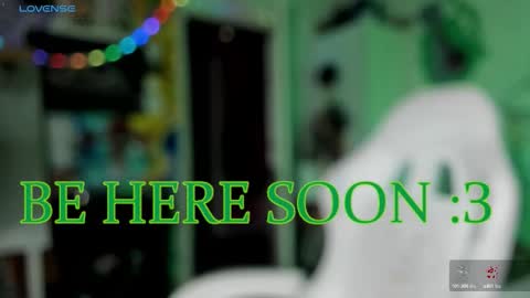 Snapshot of sunny_mouse chatting on 10/14/25, 04:08 Sunny online show from 10/14/25, 04:08