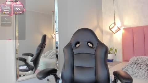  S U N N Y online show from 10/09/25, 01:09