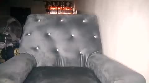 Snapshot of sunnyjohn447 chatting on 02/09/25, 10:09 Sunnyblack2 online show from 02/09/25, 10:09