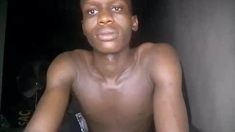 Snapshot of sunnyjohn447 chatting on 02/11/25, 10:07 Sunnyblack2 online show from 02/11/25, 10:07