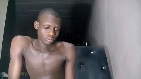 Snapshot of sunnyjohn447 chatting on 02/12/25, 10:37 Sunnyblack2 online show from 02/12/25, 10:37