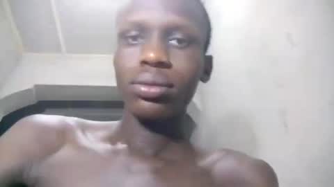 Snapshot of sunnyjohn447 chatting on 02/28/25, 10:28 Sunnyblack2 online show from 02/28/25, 10:28