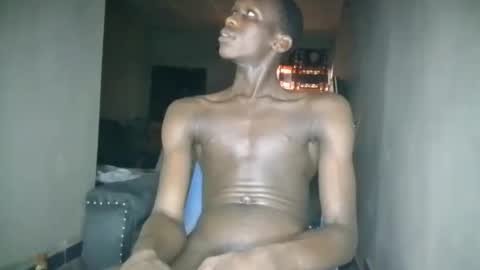 Snapshot of sunnyjohn447 chatting on 03/04/25, 02:10 Sunnyblack2 online show from 03/04/25, 02:10