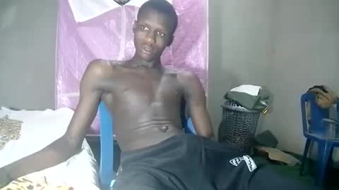 Snapshot of sunnyjohn447 chatting on 03/12/25, 10:39 Sunnyblack2 online show from 03/12/25, 10:39