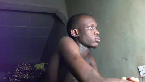 Snapshot of sunnyjohn447 chatting on 09/09/25, 10:48 Sunnyblack2 online show from 09/09/25, 10:48