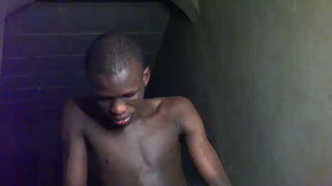 Snapshot of sunnyjohn447 chatting on 09/13/25, 10:37 Sunnyblack2 online show from 09/13/25, 10:37