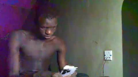 Snapshot of sunnyjohn447 chatting on 09/26/25, 09:24 Sunnyblack2 online show from 09/26/25, 09:24