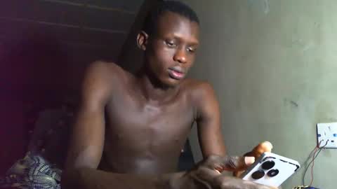 Snapshot of sunnyjohn447 chatting on 10/06/25, 10:12 Sunnyblack2 online show from 10/06/25, 10:12