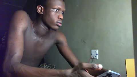 Snapshot of sunnyjohn447 chatting on 10/17/25, 10:07 Sunnyblack2 online show from 10/17/25, 10:07