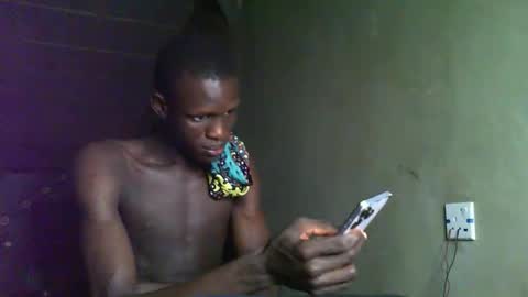 Snapshot of sunnyjohn447 chatting on 10/25/25, 10:56 Sunnyblack2 online show from 10/25/25, 10:56