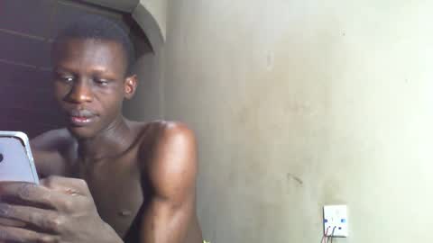 Snapshot of sunnyjohn447 chatting on 10/28/25, 10:52 Sunnyblack2 online show from 10/28/25, 10:52