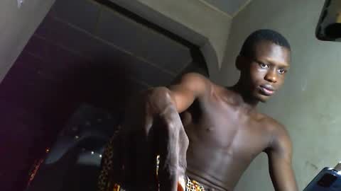 Snapshot of sunnyjohn447 chatting on 11/08/25, 10:15 Sunnyblack2 online show from 11/08/25, 10:15