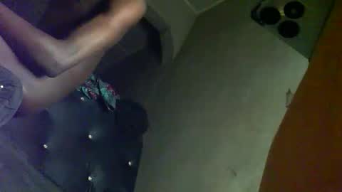 Snapshot of sunnyjohn447 chatting on 11/14/25, 10:25 Sunnyblack2 online show from 11/14/25, 10:25