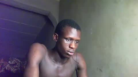 Snapshot of sunnyjohn447 chatting on 11/19/25, 10:15 Sunnyblack2 online show from 11/19/25, 10:15