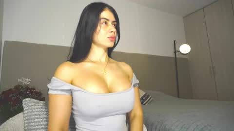 Snapshot of sunnymorrison chatting on 09/16/25, 12:39 sol online show from 09/16/25, 12:39