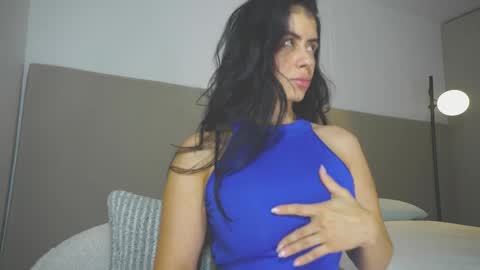 sol online show from 10/22/25, 02:17