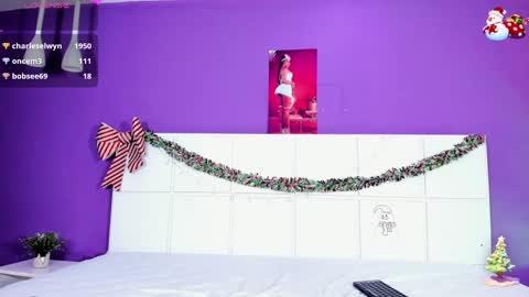 Snapshot of sunnypage chatting on 12/12/24, 06:42 online show from 12/12/24, 06:42
