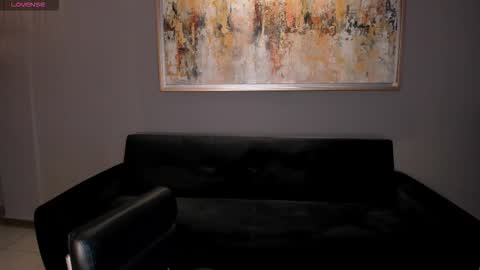 Snapshot of sunnyrivers_ chatting on 10/17/25, 06:10 Sunny Rivers online show from 10/17/25, 06:10