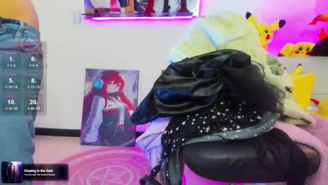 Snapshot of sunofureku_melody chatting on 10/11/25, 12:15 RAVENCLAU GIRL online show from 10/11/25, 12:15