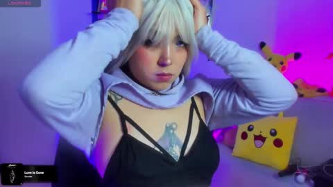 Snapshot of sunofureku_melody chatting on 10/25/25, 07:19 RAVENCLAU GIRL online show from 10/25/25, 07:19