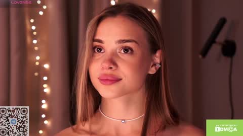 Snapshot of sunsally chatting on 12/21/24, 07:49 Sally online show from 12/21/24, 07:49