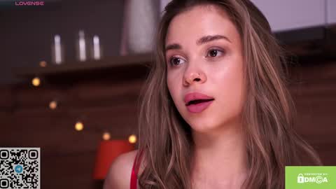 Snapshot of sunsally chatting on 01/02/25, 09:50 Sally online show from 01/02/25, 09:50