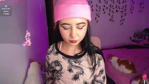Snapshot of sunset_pienk chatting on 12/12/24, 03:32 Sunset online show from 12/12/24, 03:32