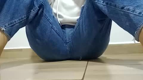 Annie online show from 11/15/25, 11:18