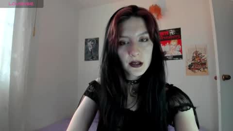 Snapshot of sunshine_girl9 chatting on 02/12/25, 08:18 sunshine_girl9 online show from 02/12/25, 08:18