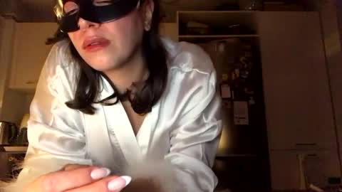 sunterra01 online show from 11/09/25, 02:32