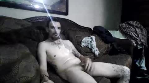Snapshot of superd512 chatting on 12/04/24, 08:12 Guero Cash online show from 12/04/24, 08:12