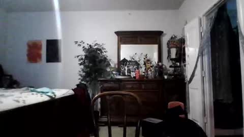 Snapshot of superd512 chatting on 12/31/24, 11:39 Guero Cash online show from 12/31/24, 11:39