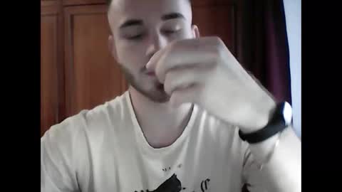 Snapshot of supermanqsky chatting on 12/15/24, 12:28 SupermanQSky online show from 12/15/24, 12:28