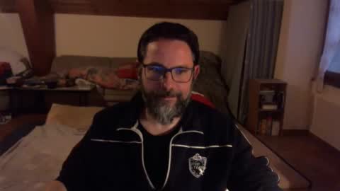 supersquirrel81 online show from 10/17/25, 04:53