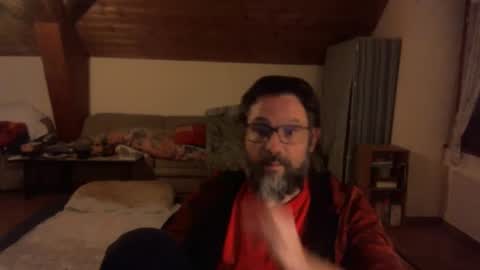 supersquirrel81 online show from 10/19/25, 07:47