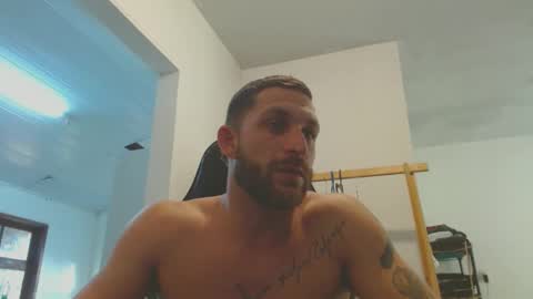 Snapshot of surfdog95 chatting on 09/11/25, 08:09 surfdog95 online show from 09/11/25, 08:09