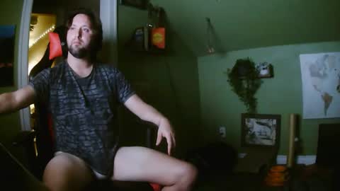 surferdude_here online show from 11/12/25, 07:53