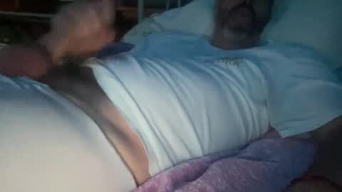 SurfGuy82 online show from 11/05/25, 04:45